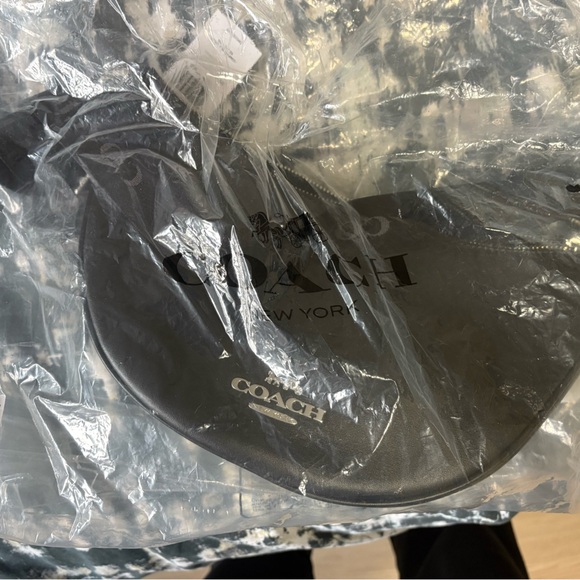 Coach Black Leather Aria Shoulder Bag - Picture 2 of 5